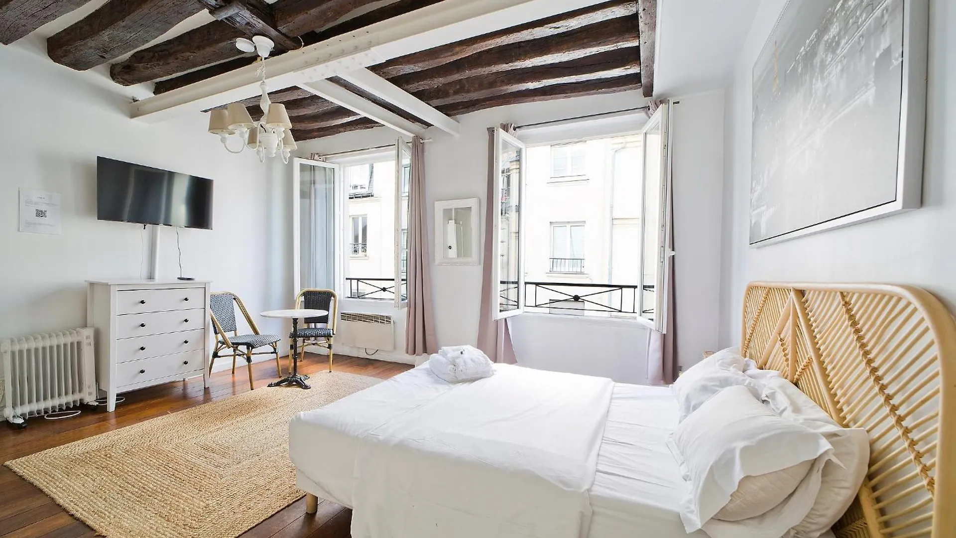 Apartment Clery 45