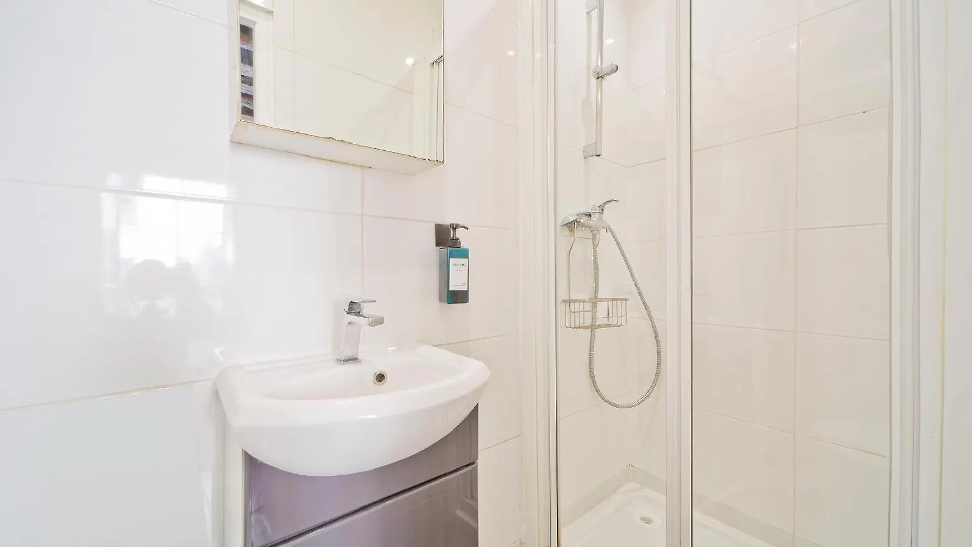 Apartment Clery 45